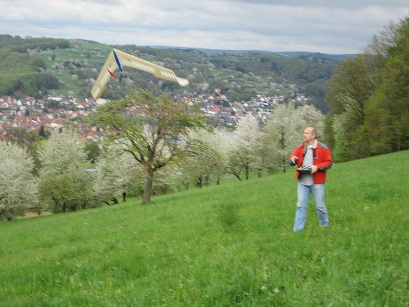 Der Einzige Hochstart heute, der noch provisorisch verklebte Haken ging beim zweiten Versuch ab