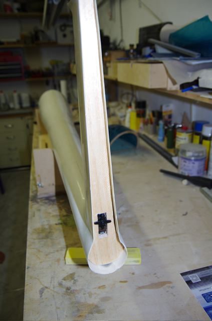 Heckabschluss mit Höhenruderservo