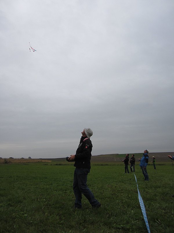 KleinIMG_5314.jpg (188.65 KiB) 13646 mal betrachtet Vorne Norbert Allnoch, hinten der Himmlische Stefan im vollen Einsatz