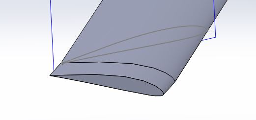 Geodätische Rippe im Flügel.JPG