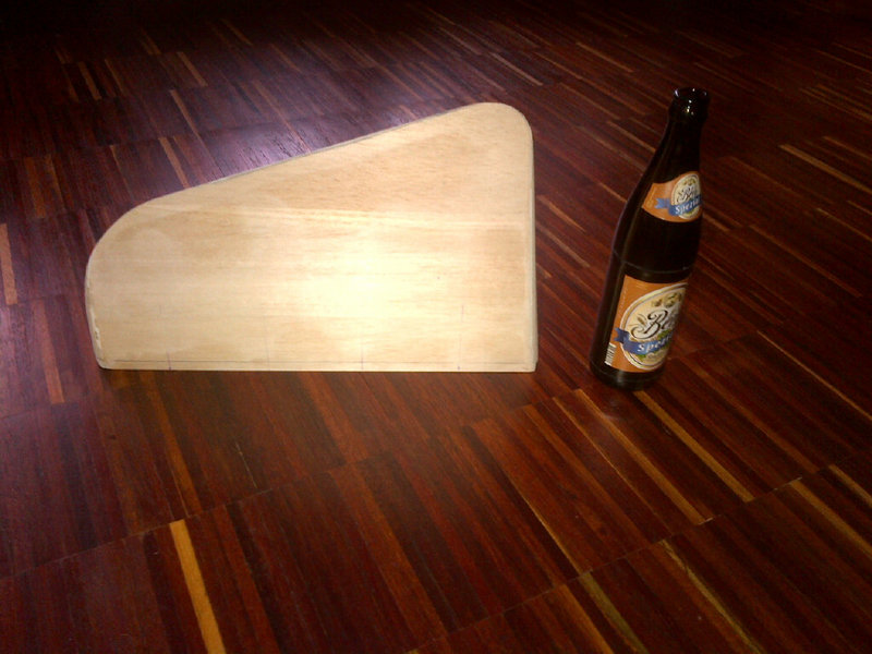 IMG-20131226-00229.jpg (205.45 KiB) 1846 mal betrachtet Leitwerk grob verschliffen