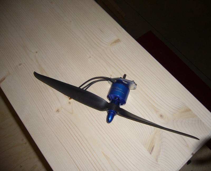 so eingebaut verlagert sich auch der Schwerpunkt nach vorne,- und sieht furchtbar aus