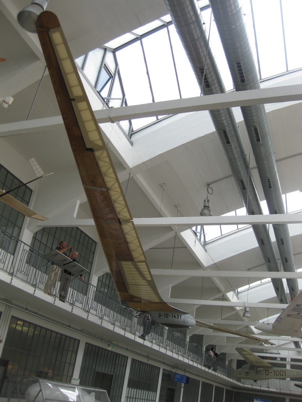 Klein110430 Flugwerft 001.jpg