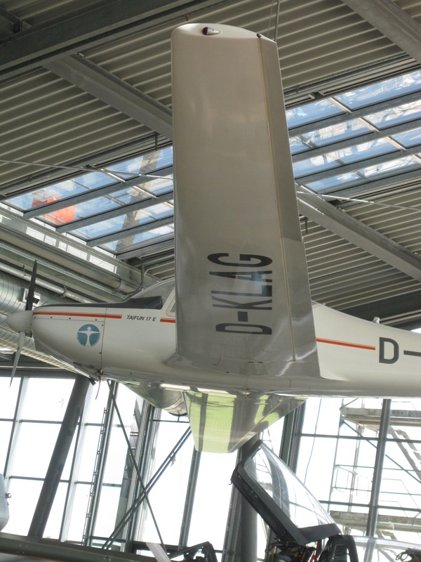 Klein110430 Flugwerft 472.jpg