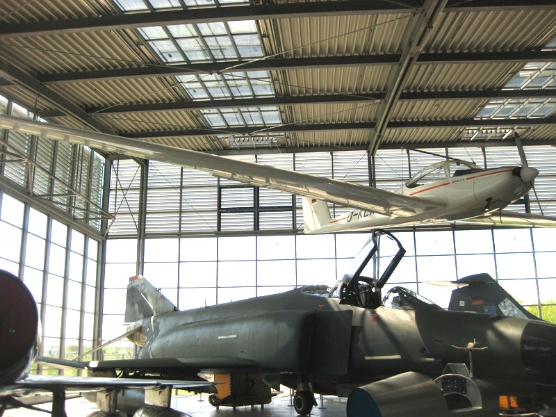 Klein110430 Flugwerft 125.jpg