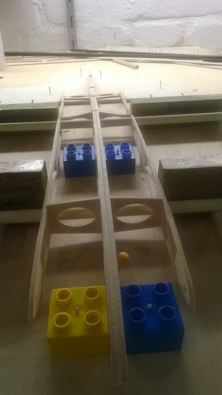 16 Mittelstüch mit Spannten und Steckung.jpg