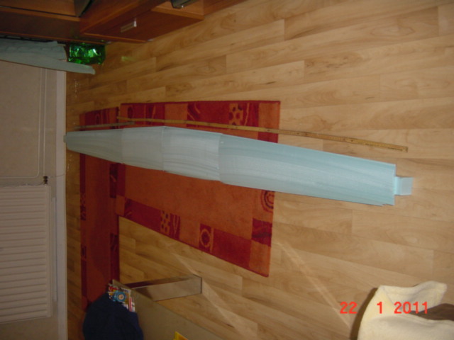 Flügel zusammengelegt