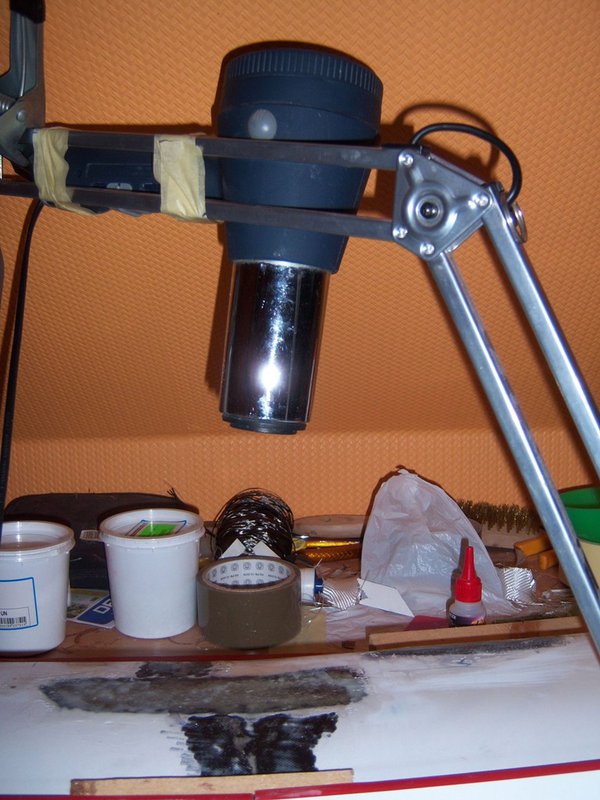 Der Fön an der Bürolampe war die Lösung!!!