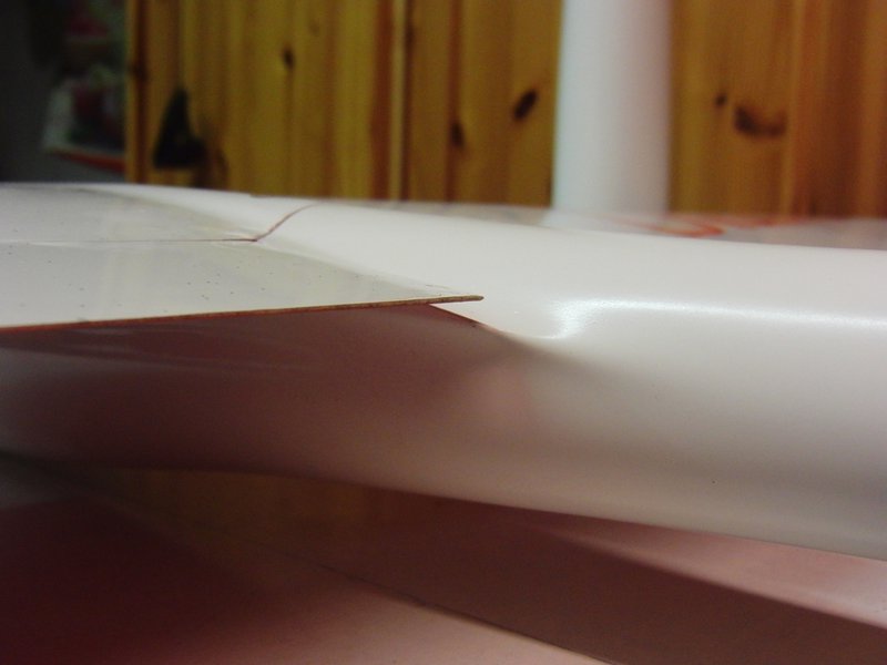 031.jpg (339.84 KiB) 7725 mal betrachtet ....dann siehts am Rumpf so aus