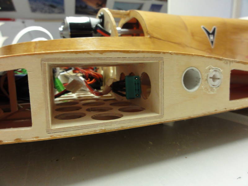 space in which the multiplex connectors are after connecting with wings