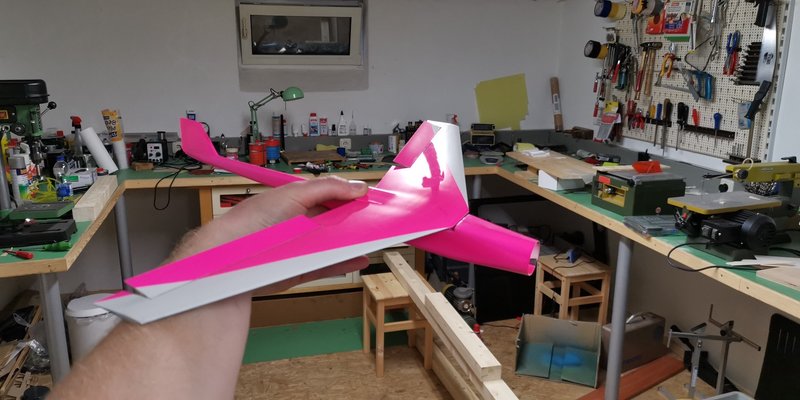 Sieht auf jeden Fall nach Flieger aus.