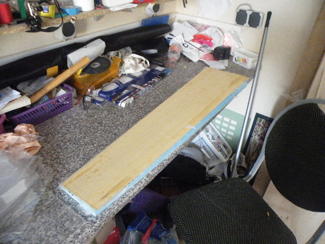 Fläche einseitig beplangt