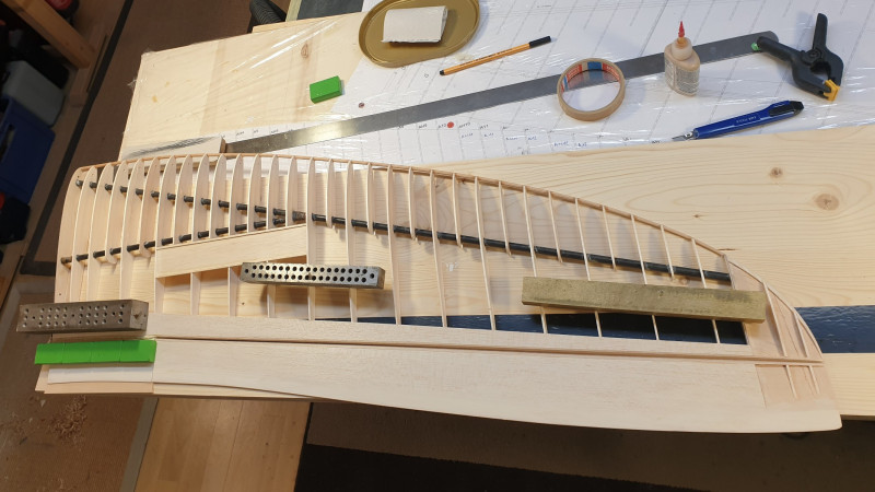 Endleiste und Querruder ist fertig