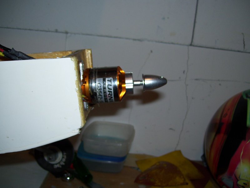 Motor schaut zu weit nach unten?