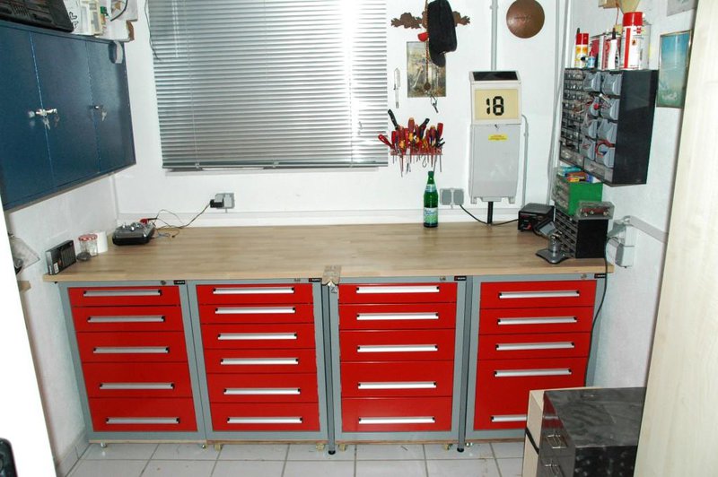 Die Arbeitsfläche beträgt jetzt 2,4m x 80 cm