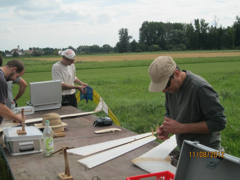fleißiges zusammenbauen und Fachsimpeln