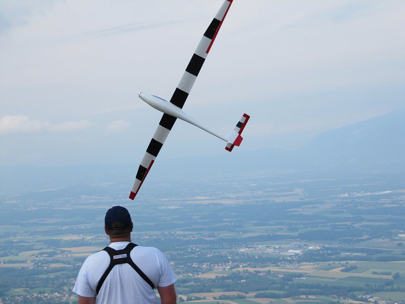 IMG_0935b.jpg (474.37 KiB) 10490 mal betrachtet Saleve