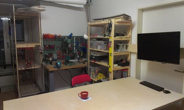 27 Zoll Monitor für CAD oder auch mal nen Film ... ;-)