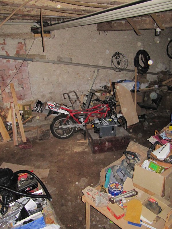 Hier wird der Laminier- und Lackierraum sowie das Formenlager entstehen