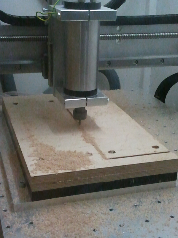 Die Späne fliegen...